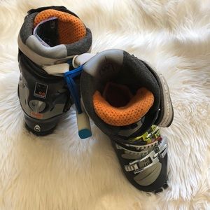 COPY - Salomon Evolution 2 9.0 ski boots snowboar…